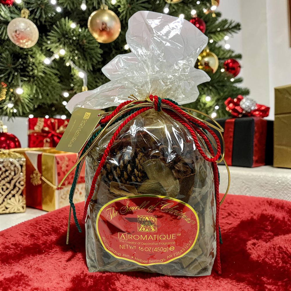 Vintage NEW Aromatique The Smell of Christmas Scented Potpourri 16 oz Bag NWT